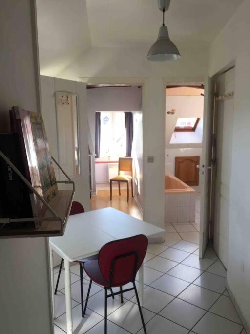 אוקזר Logement Cosy Et Lumineux מראה חיצוני תמונה